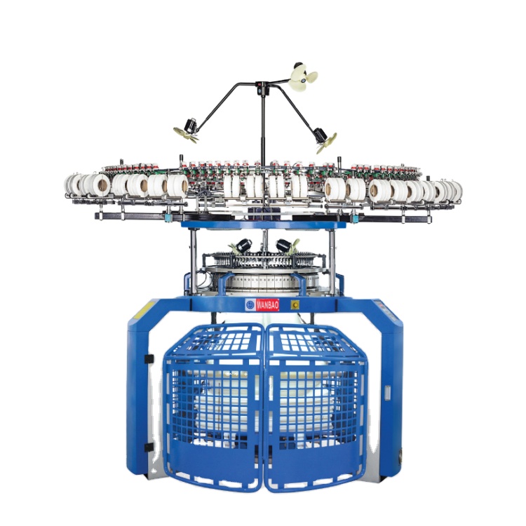 Three thread circular knitting machine